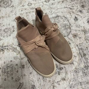 Steve Madden Sneakers